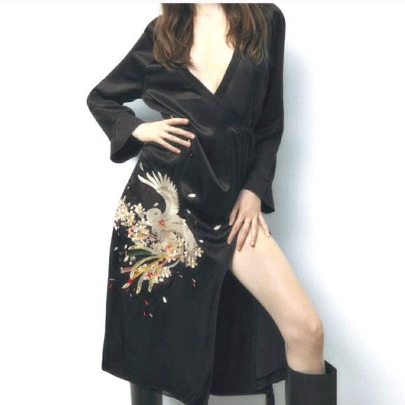 ZARA Embroidered Satin Effect Kimono Robe sz Small - Picture 2 of 15